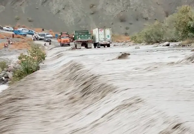 سیلاب سهمگین بشاگرد چگونه ۳۰ هزار میلیارد ریال خسارت راه‌ها را رقم زد؟