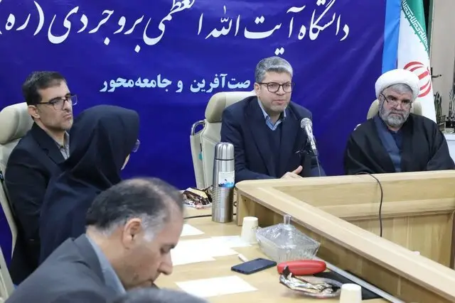 رشد شگفت‌انگیز تولید علم و قراردادهای پژوهشی در دانشگاه آیت‌الله بروجردی؛ رکوردی که همه را حیرت‌زده کرد!