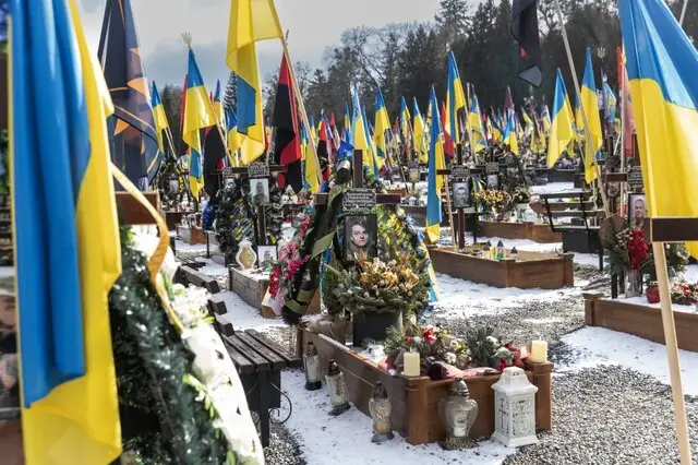 گورستان‌های پر از راز اوکراین؛ چرا آمار واقعی تلفات جنگ اعلام نمی‌شود؟