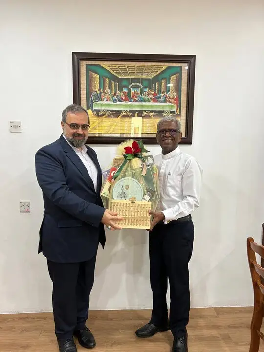 گزارش شگفت‌انگیز سر اسقف متدیست از مدارس مالزی پس از دیدار با رایزن فرهنگی ایران