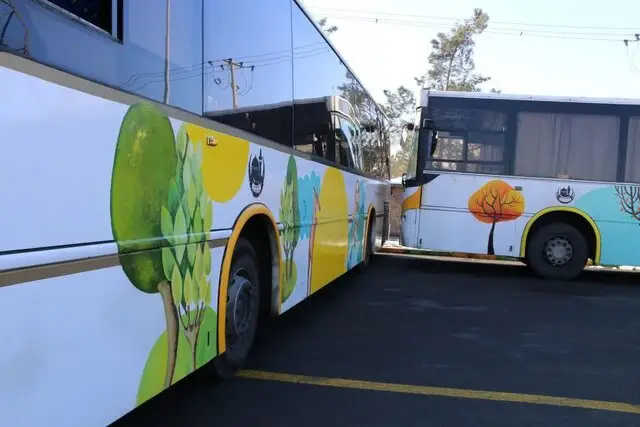 اتوبوس‌های مشهد؛ بوم نقاشی زنده برای فرهنگ شهروندی و خاطرات کودکی!