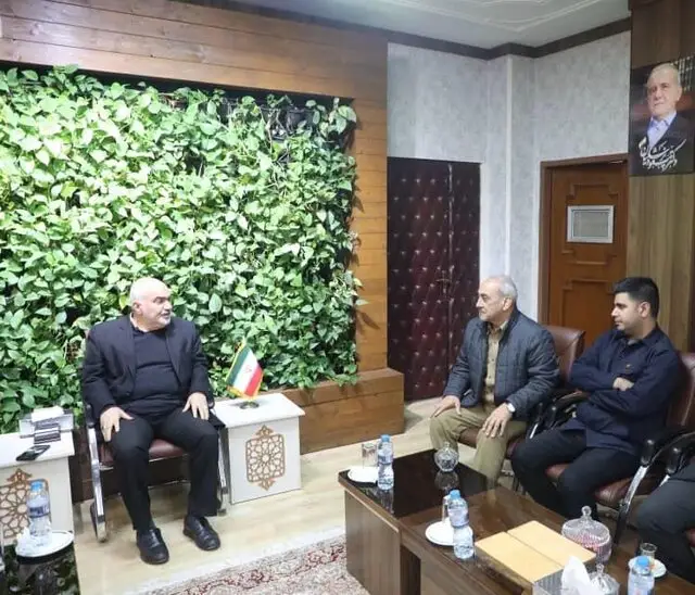 استاندار خوزستان به مدیرعامل فولاد: فوتبال محلات را جان تازه دهید!