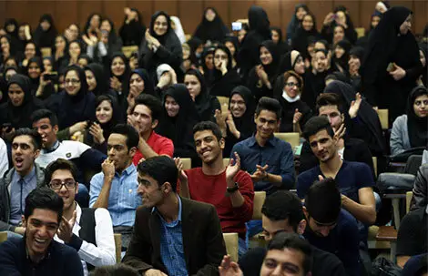 دانشجو محور اصلی فرهنگ دانشگاه است/ دانشگاه و جامعه بدون امید پیشرفت نمیکند