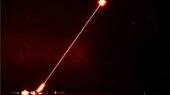 ظهور بی‌سابقه لیزرهای نظامی در ۲۰۲۵؛ آینده جنگ‌ها چگونه تغییر می‌کند؟