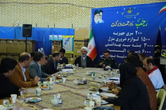 امام جمعه سمنان: همه دستگاه‌ها مسئول کاهش فشار اقتصادی مردم هستند!