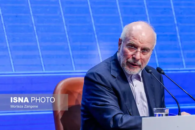 اخبار سیاسی ۸دی؛ هشدار درباره جنگ روانی در بازار ارز/تکذیب ابقاء رئیس‌کل بانک مرکزی