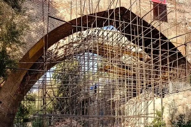 مرمت پل خاتون کرج تقریباً تمام شده است