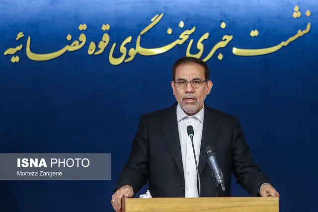 اخبار سیاسی ۹دی؛ واکنش پزشکیان به اعتراضات/افزایش پلکانی حقوق در بودجه ۱۴۰۵