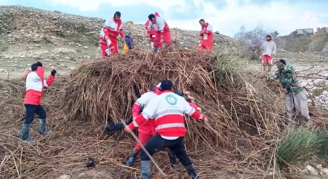 ادامه عملیات جستجو برای پیدا کردن سومین مفقودی سیل دهدشت