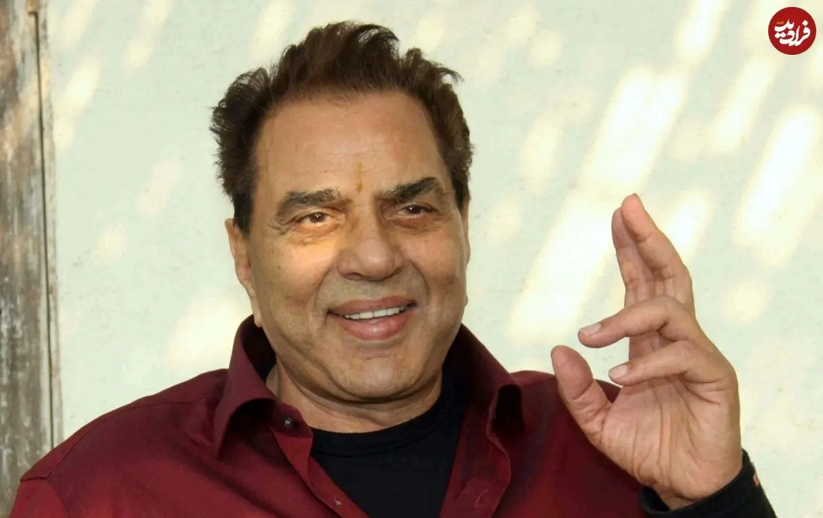 دیدنی و جالب؛ دیدار «درمندرا» ۷۶ ساله با شاهرخ خان ۴۶ ساله در مراسمی تاریخی سال ۱۳۸۹