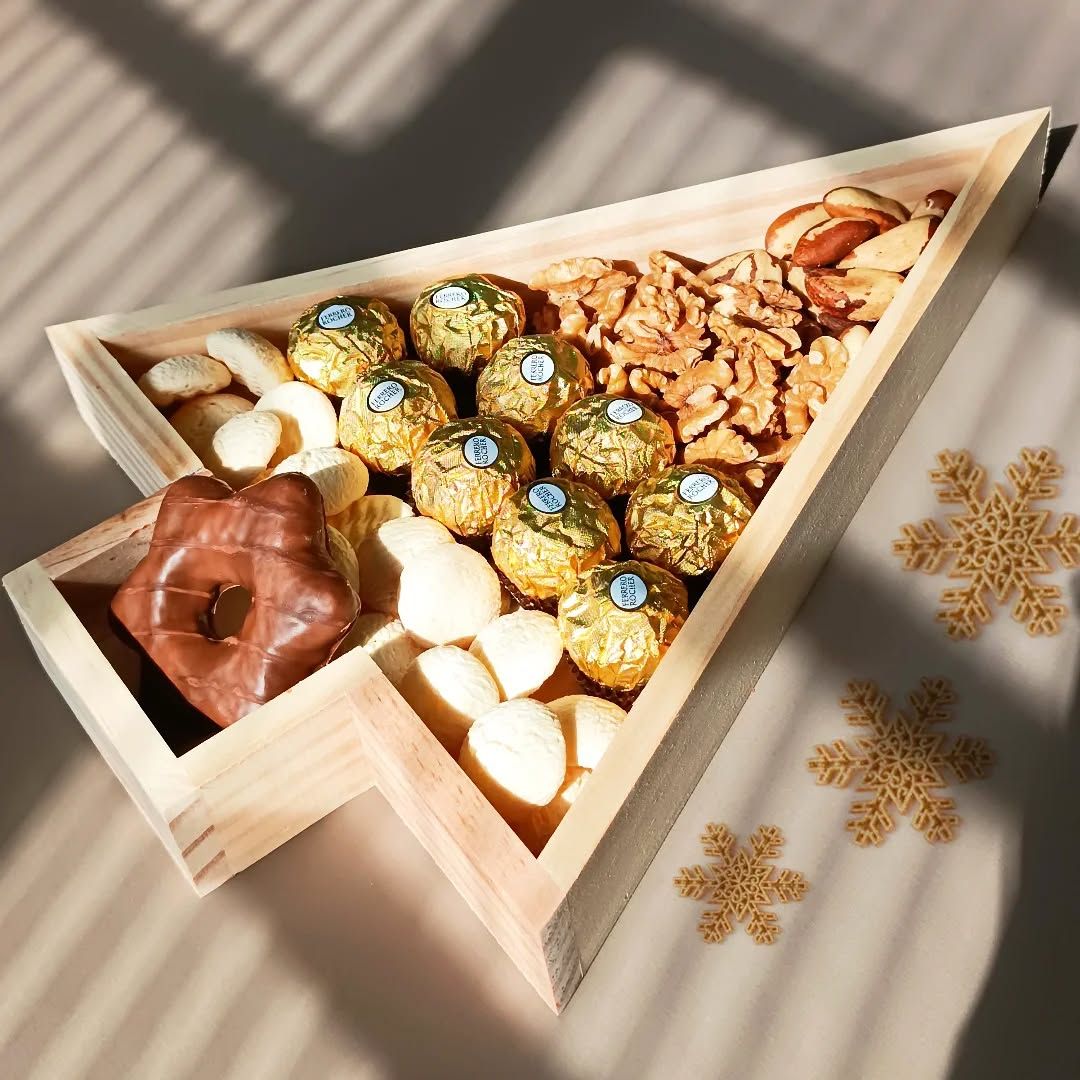 شکلات خوری چوبی