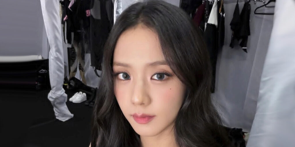 کیم جیسو در ایونت کارتیه: جذابیت خیره‌کننده با استایلی ساده و متفاوت