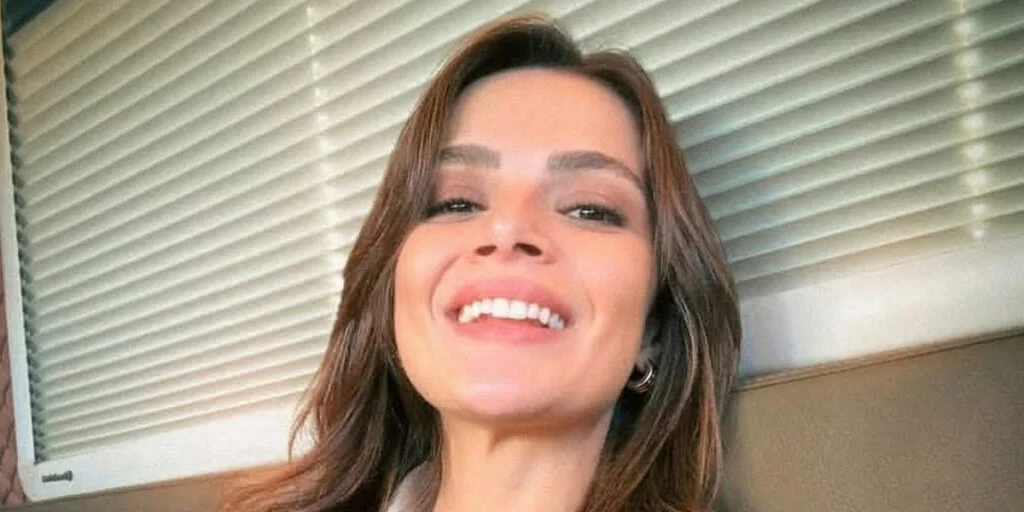 پیراهن سفید سینم اونسال