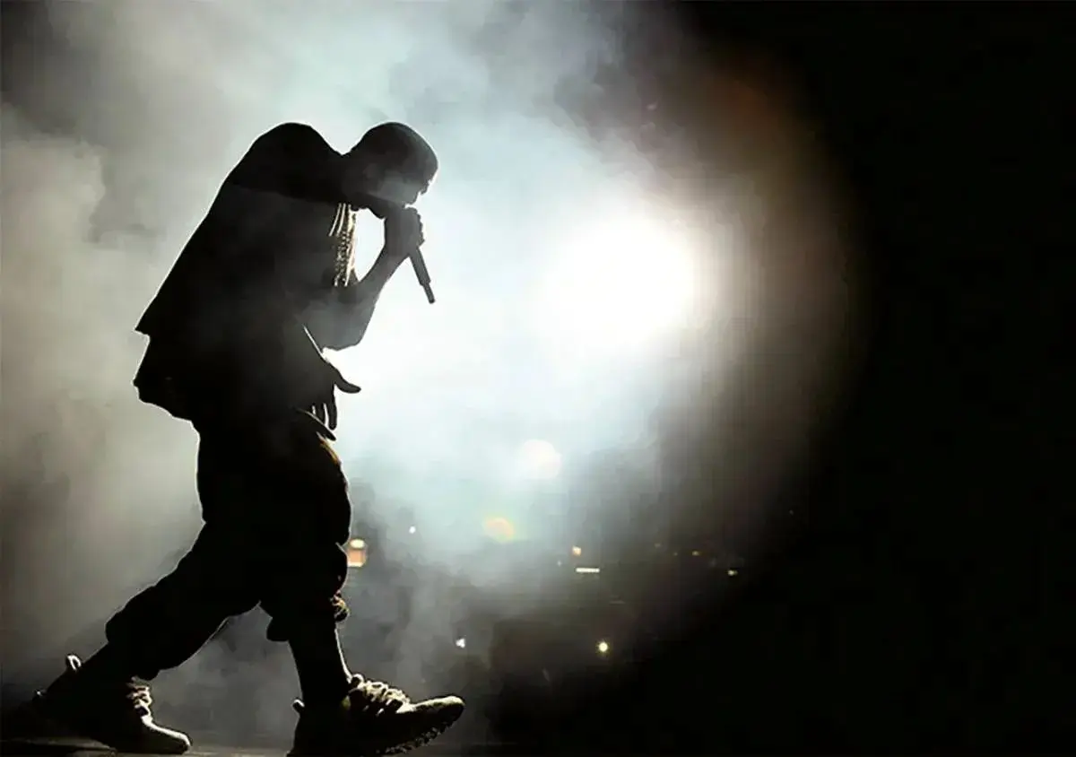 چرا برنامه رپ علی ضیا در فیلیمو، نقطه عطفی برای موسیقی جوانان است؟