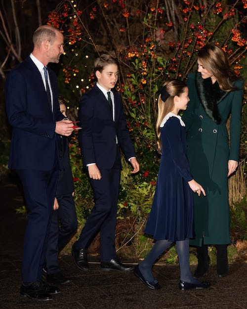 پالتوی سبز رنگ کیت میدلتون