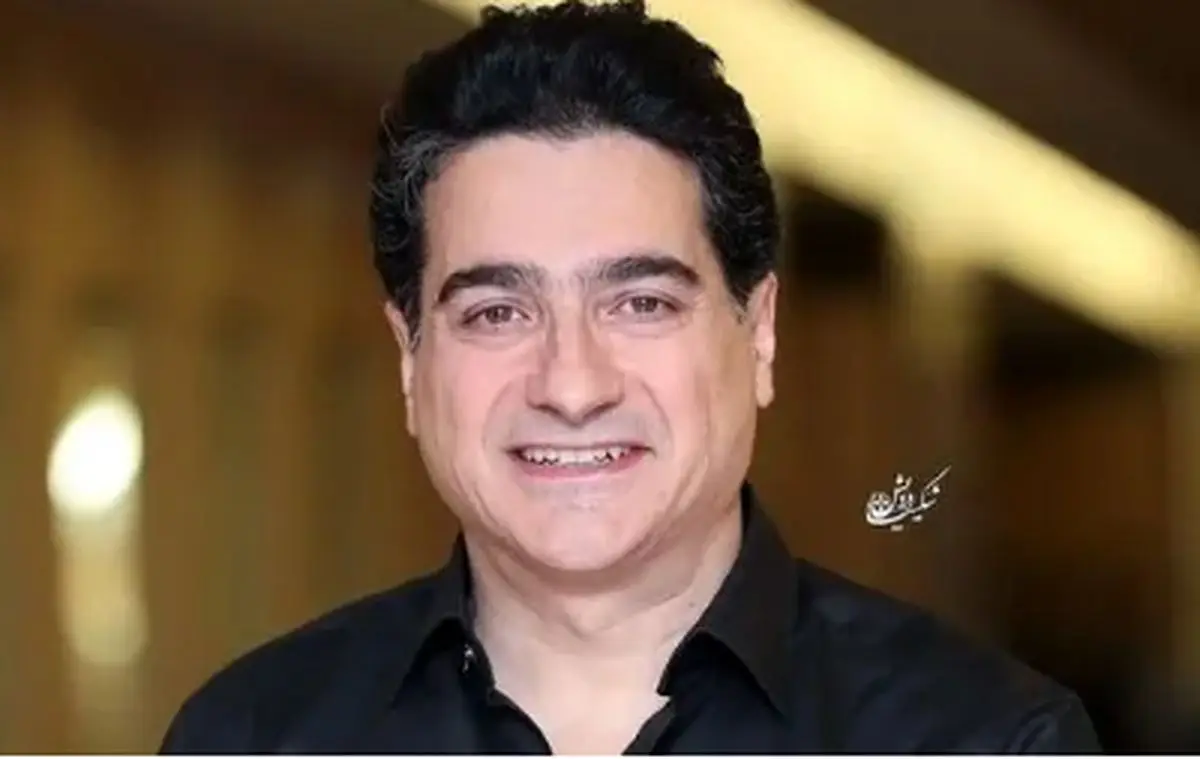 لحظه‌ای ویژه؛ عادل فردوسی‌پور در کنار همایون شجریان در مراسم رونمایی آلبوم استاد شجریان