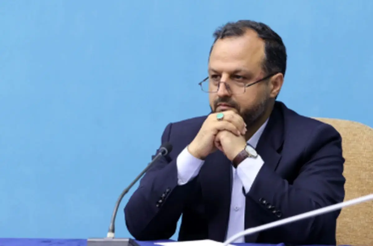 تغییر شگفت‌انگیز چهره وزیر اقتصاد؛ راز پشت ظاهر تازه احسان خاندوزی چیست؟