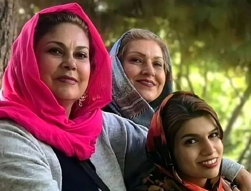 شبنم+قلی+خانی (1)