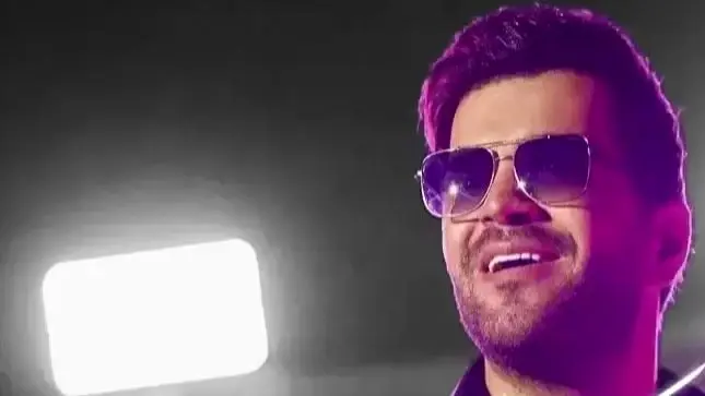 ریمیکس رمانتیک «دیدن تو» با صدای آصف آریا، علیرضا قربانی و امیر تتلو منتشر شد!