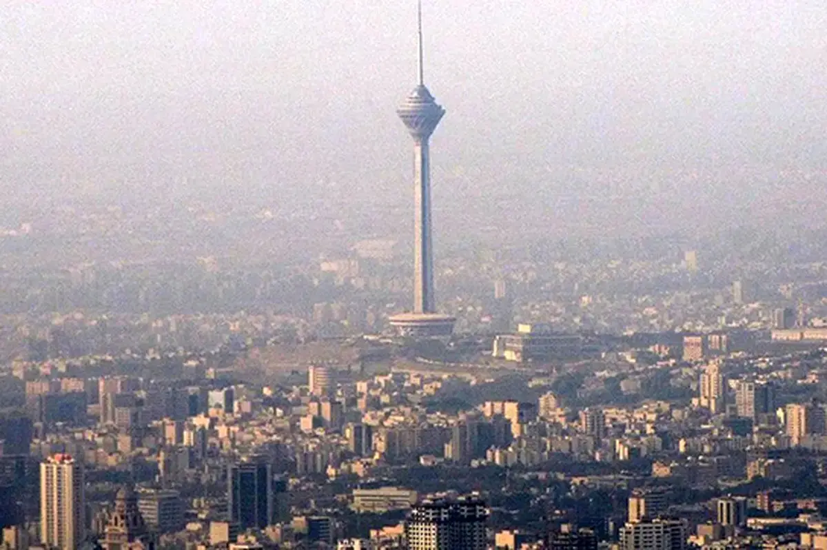 کاهش نسبی آلودگی هوای تهران پس از بارش برف؛ شاخص امروز در محدوده زرد قرار گرفت