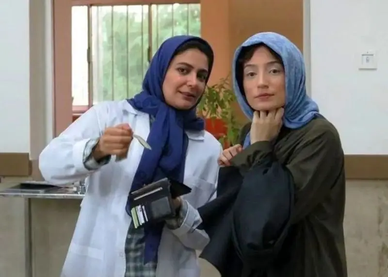 الهام کردا در حوض نقاشی