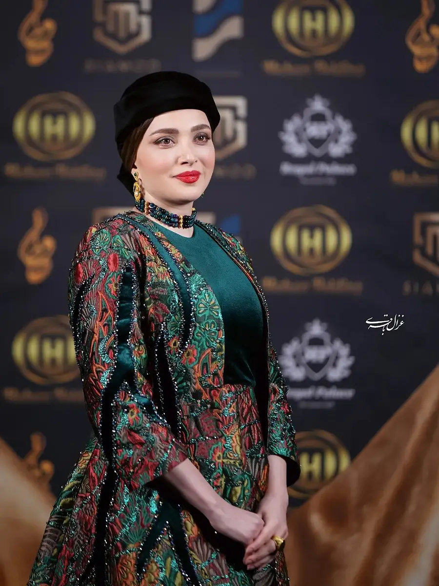 بهنوش طباطبایی در جشن حافظ 1404-1