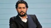 تصویر دیده نشده از حامد بهداد در کودکی؛ راز جذابیت همیشگی آقای بازیگر در ۵۲ سالگی