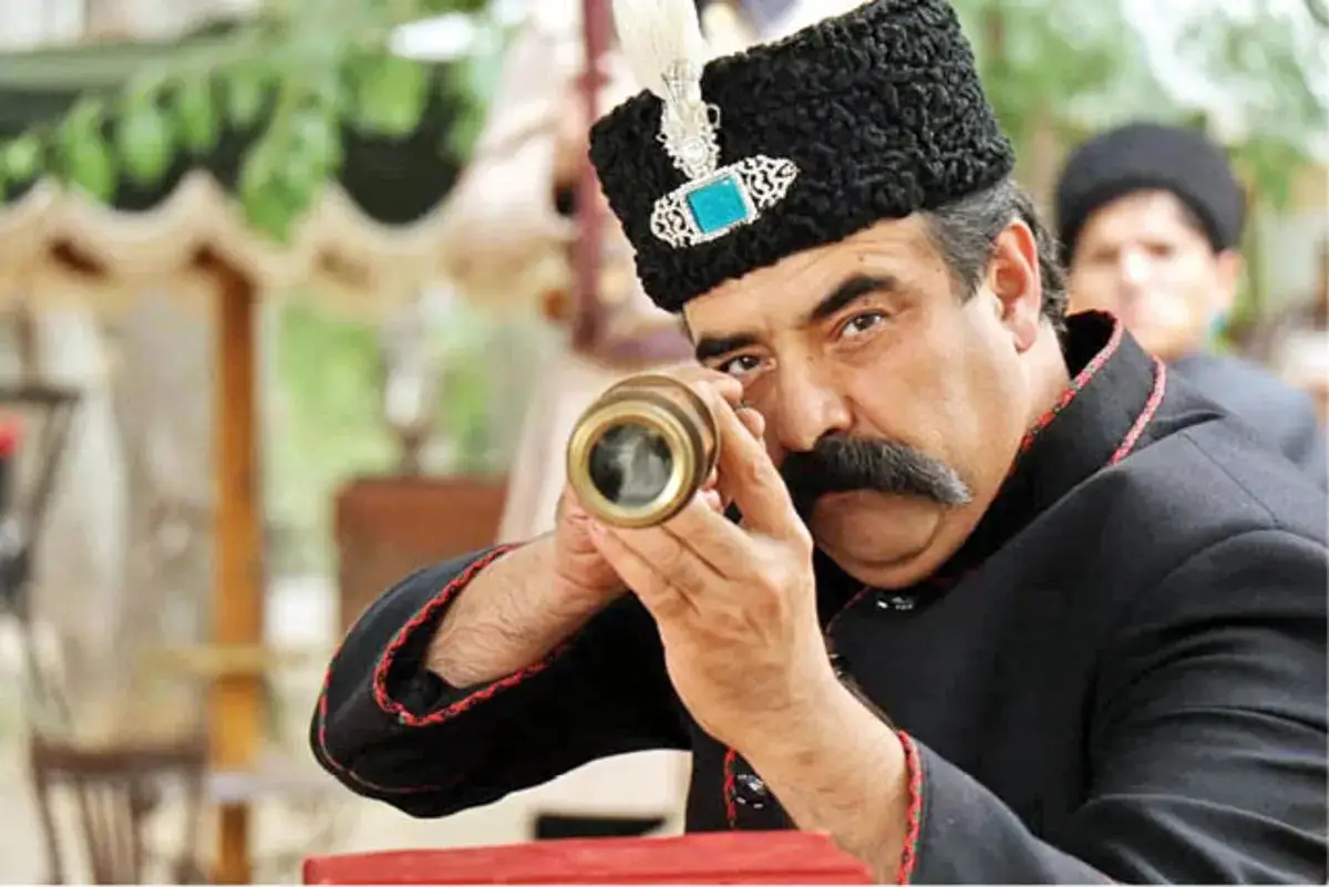 حسن معجونی در آهوی من مارال