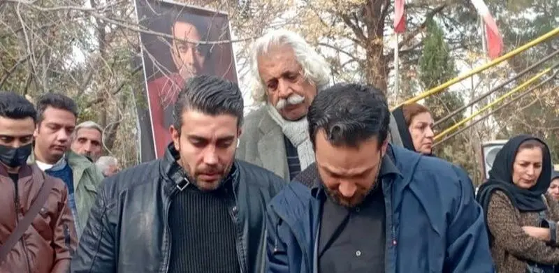 بازیگران و هنرمندان ایرانی در مراسم خاکسپاری حمید طالقانی