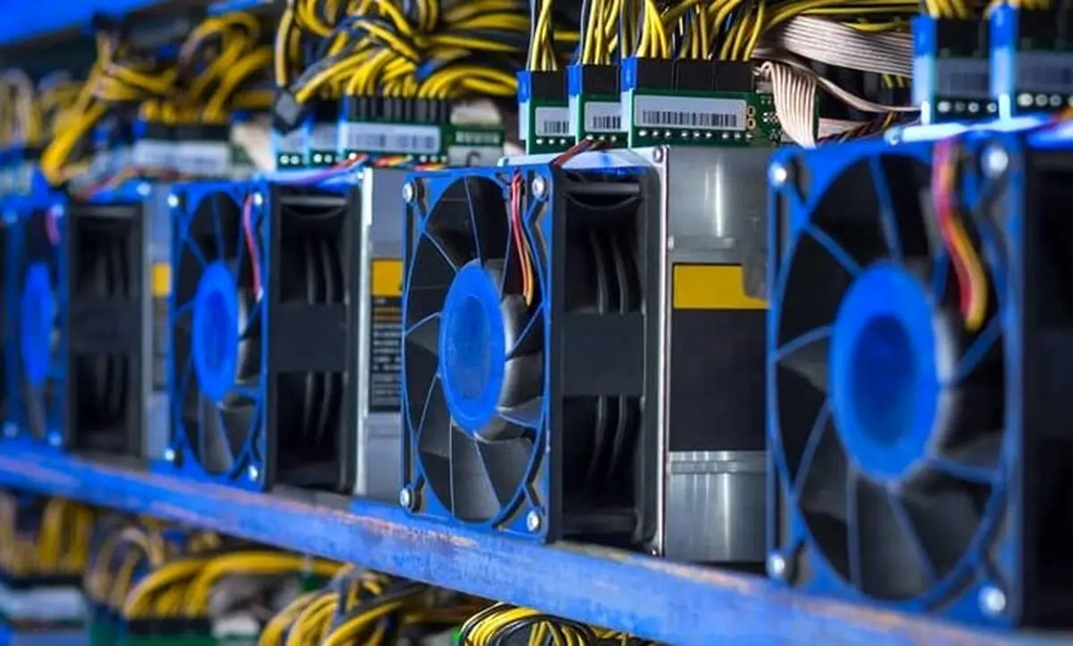 کشف حیرت‌انگیز ۱۱۵ مزرعه غیرمجاز استخراج رمزارز در تهران؛ ماجرایی که همه را شوکه کرد!