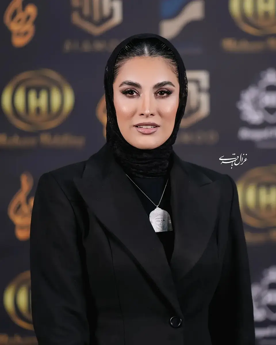 ریحانه رضی در جشن حافظ 1404-1