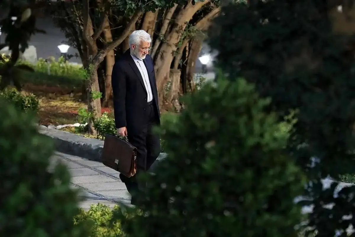 چرا نگاه سعید جلیلی به کافه‌نشینی این‌قدر متفاوت و جنجالی است؟