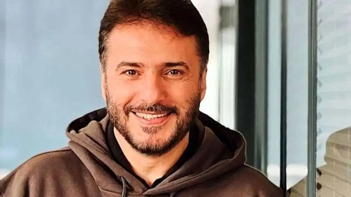 تغییر چهره حیرت‌انگیز جواد هاشمی در قالب شهید رجایی؛ گریم استادانه‌ای که همه را شگفت‌زده کرد!