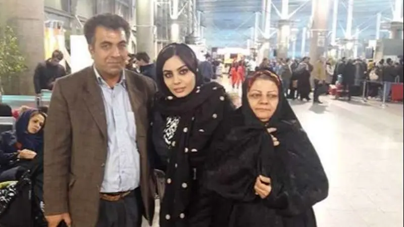 صحرا اسداللهی