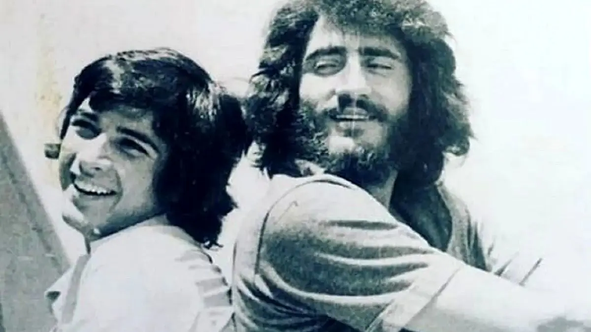 رقص بی‌نظیر و حیرت‌انگیز مجید مظفری در اوج جوانی حین سیگار کشیدن!