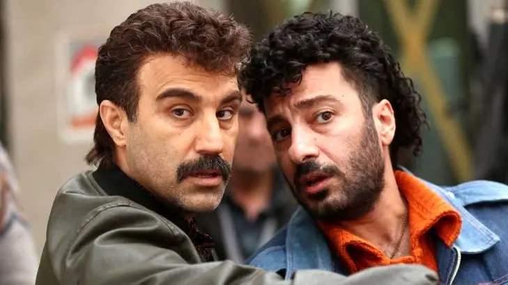 لحظات نادیده و جذاب محسن تنابنده و نوید محمدزاده در اتاق گریم فیلم زودپز!