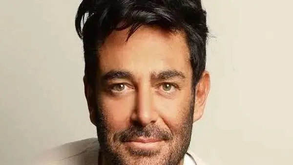 تصاویر نایاب محمدرضا گلزار در اوج جوانی؛ راز استایل متفاوت سوپراستار دهه ۸۰ فاش شد!