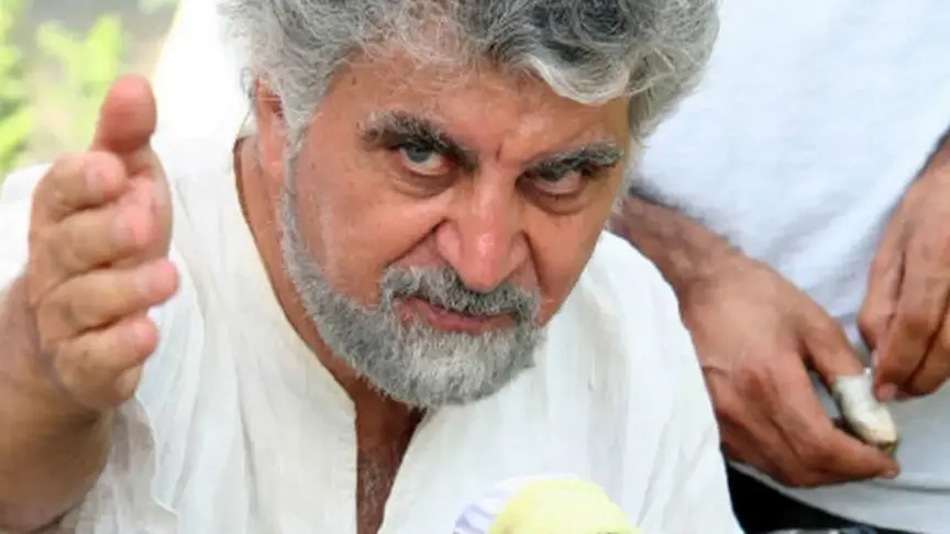 نگاهی به عکس نادر محمد متوسلانی در جوانی؛ سفری به سال 1339 در کنار محمد تقدسی