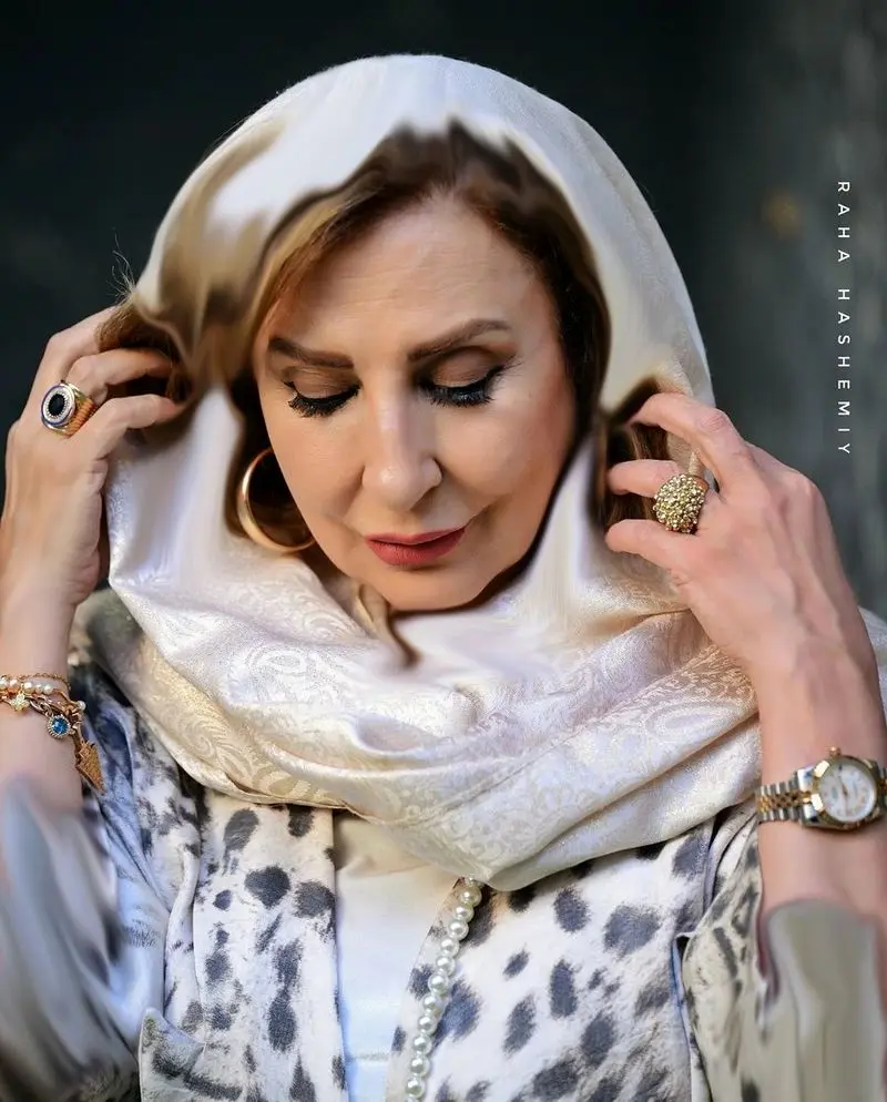 مرجانه گلچین