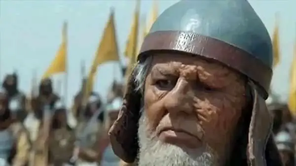 تصویری جدید و کمتر دیده شده از چهره مظفر مقدم، بازیگر نقش پرنفاق سریال ماندگار «مختارنامه»! / هشتاد سالگی «شبث»