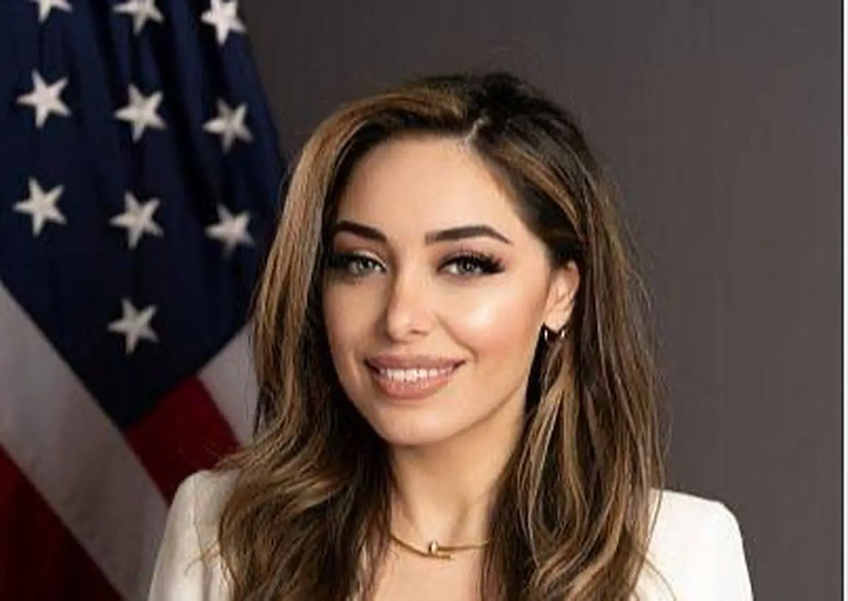 زن ایرانی‌تبار چگونه به عنوان دستیار وزیر خارجه آمریکا انتخاب شد؟ مورا نامدار را بشناسید!