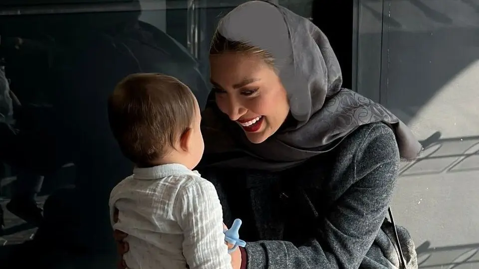 عکس/ عاشقانه های مادرانه مینا مختاری، همسر بهرام رادان برای پسرش / رفته سراغ خرید کدو حلوایی تا برای پسرش سوپ درست کنه
