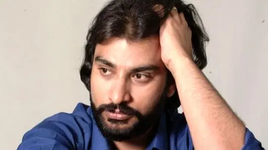 ریمیکس عاشقانه نقاب با صدای بهنام بانی، امیر تتلو و ستارگان موسیقی ایران منتشر شد!