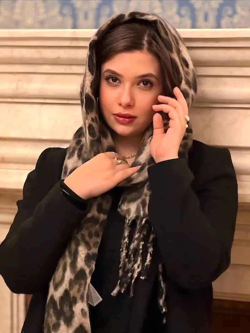 آرایش غلیظ نفس بازغی