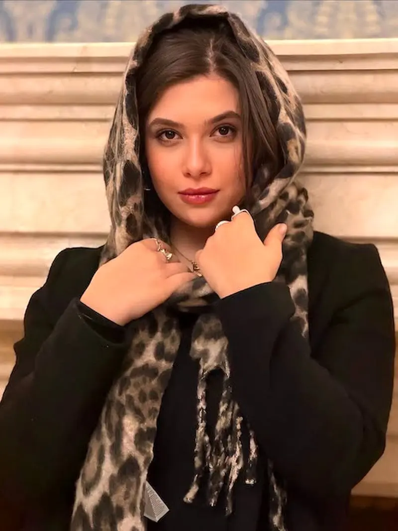 آرایش غلیظ نفس بازغی