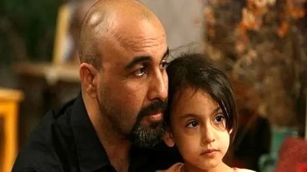 تغییر چهره حیرت‌انگیز نیکی نصیریان در خیابان‌های استانبول؛ درسا کوچولو حالا بزرگ شده!