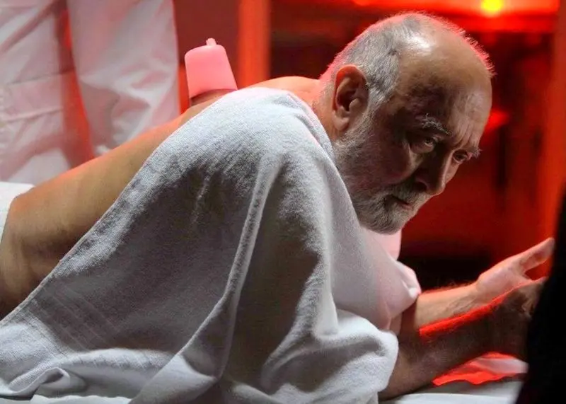 پرویز پورحسینی در قاتل اهلی