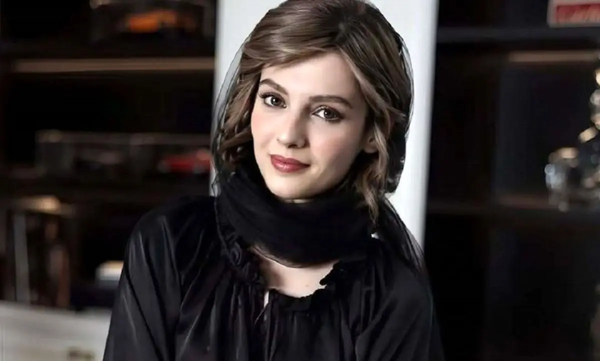 مهسا حجازی در شب یلدا با چهره‌ای متفاوت هوادارانش را شگفت‌زده کرد!