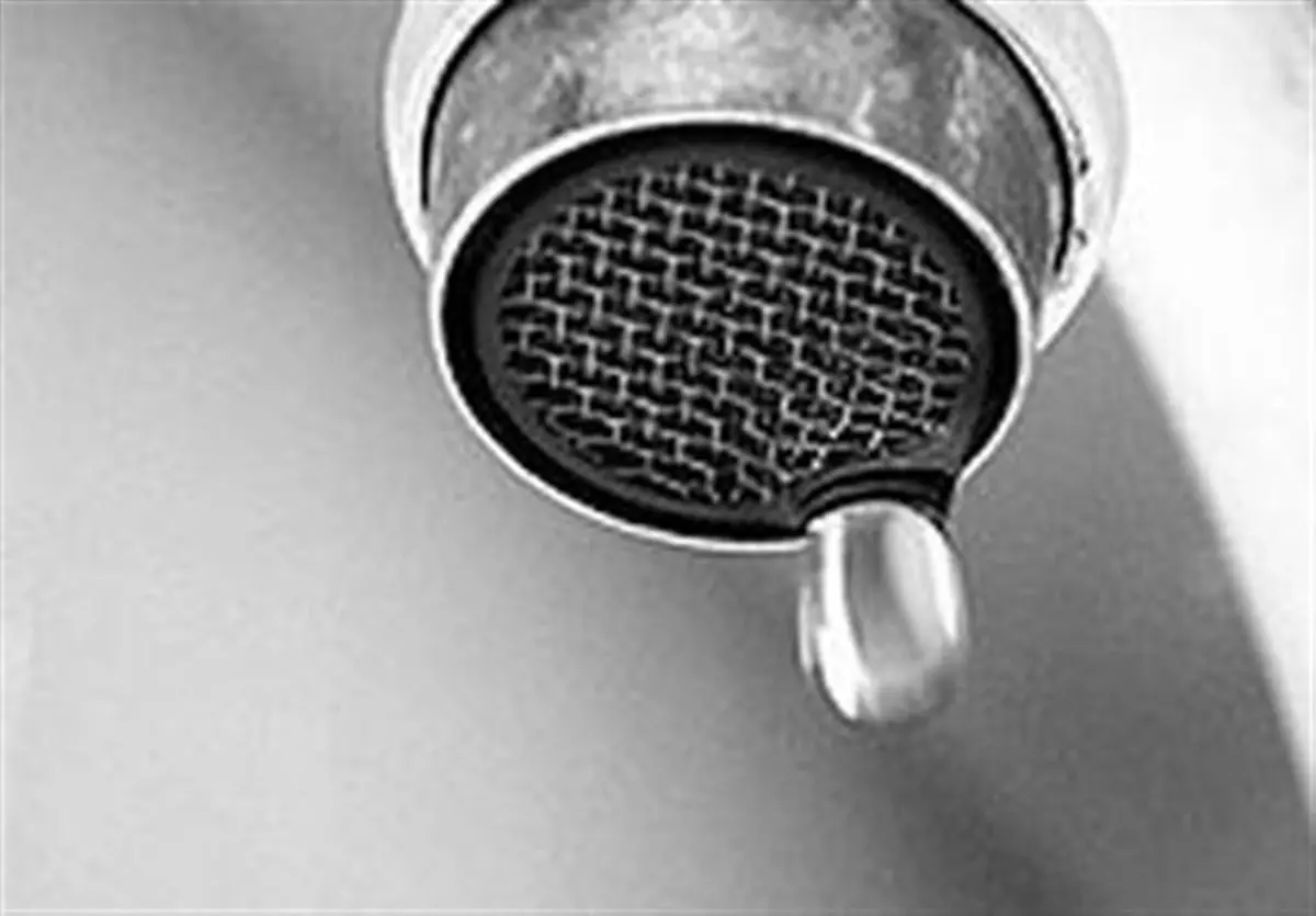 آیا خانوارها واقعاً مقصر بحران کم‌آبی هستند؟ انتقاد تند فعالان محیط زیست به مدیریت آب شرب