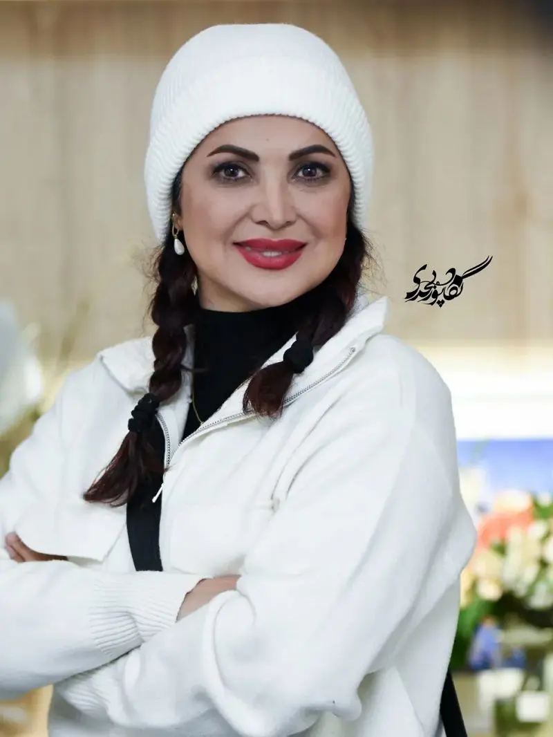 کمند امیرسلیمانی در افتتاحیه نمایشگاه نقاشی آرامه 1